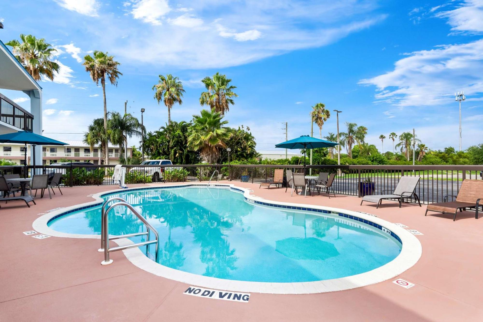 Best Western Lake Okeechobee Exteriör bild